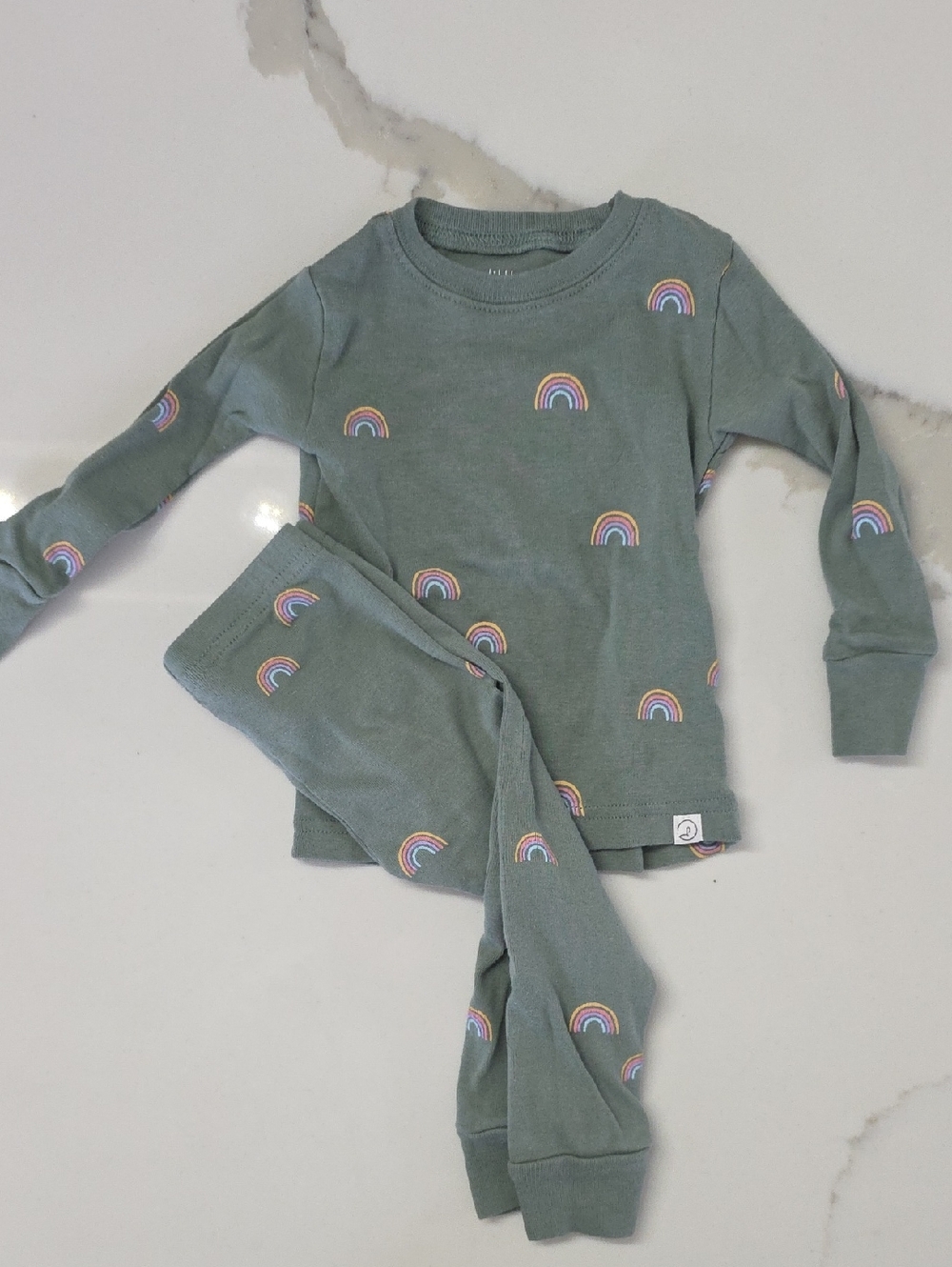 Long Sleeve Pajama Set with Rainbows ~ 12 Months